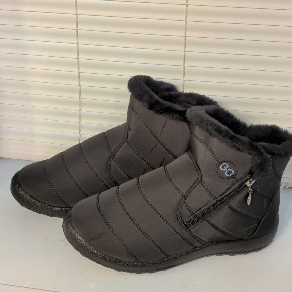 🪻 PRICE DROP...Boots 🪻